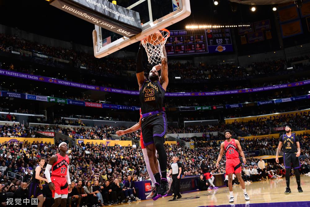 一个小小的 一个小小的