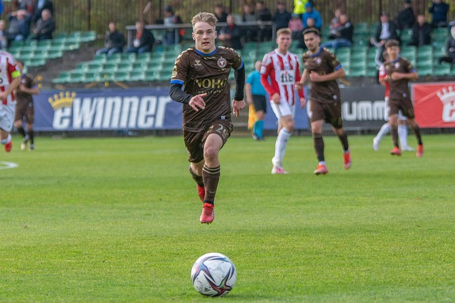 热刺正在经 热刺正在经