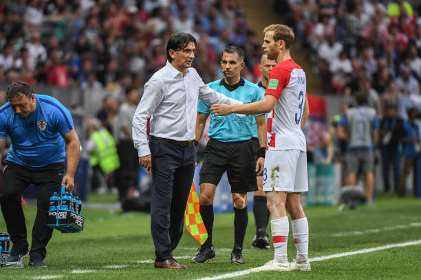 审视传统 审视传统