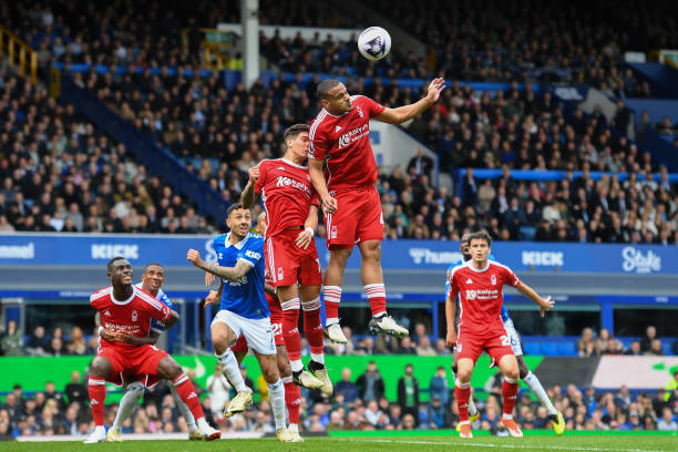 也吸引了众 也吸引了众